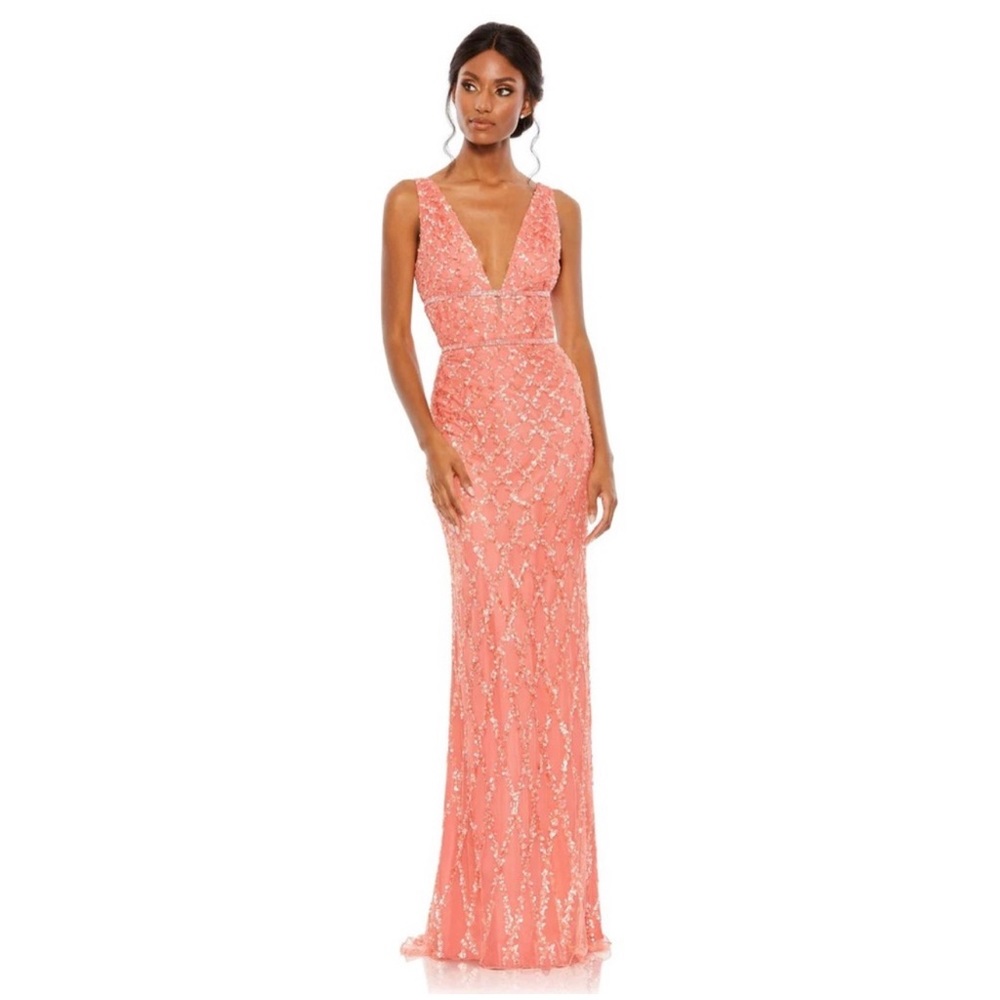 New Mac Duggal Sequin Plunge Neck Sleeveless Column Gown in Size 10